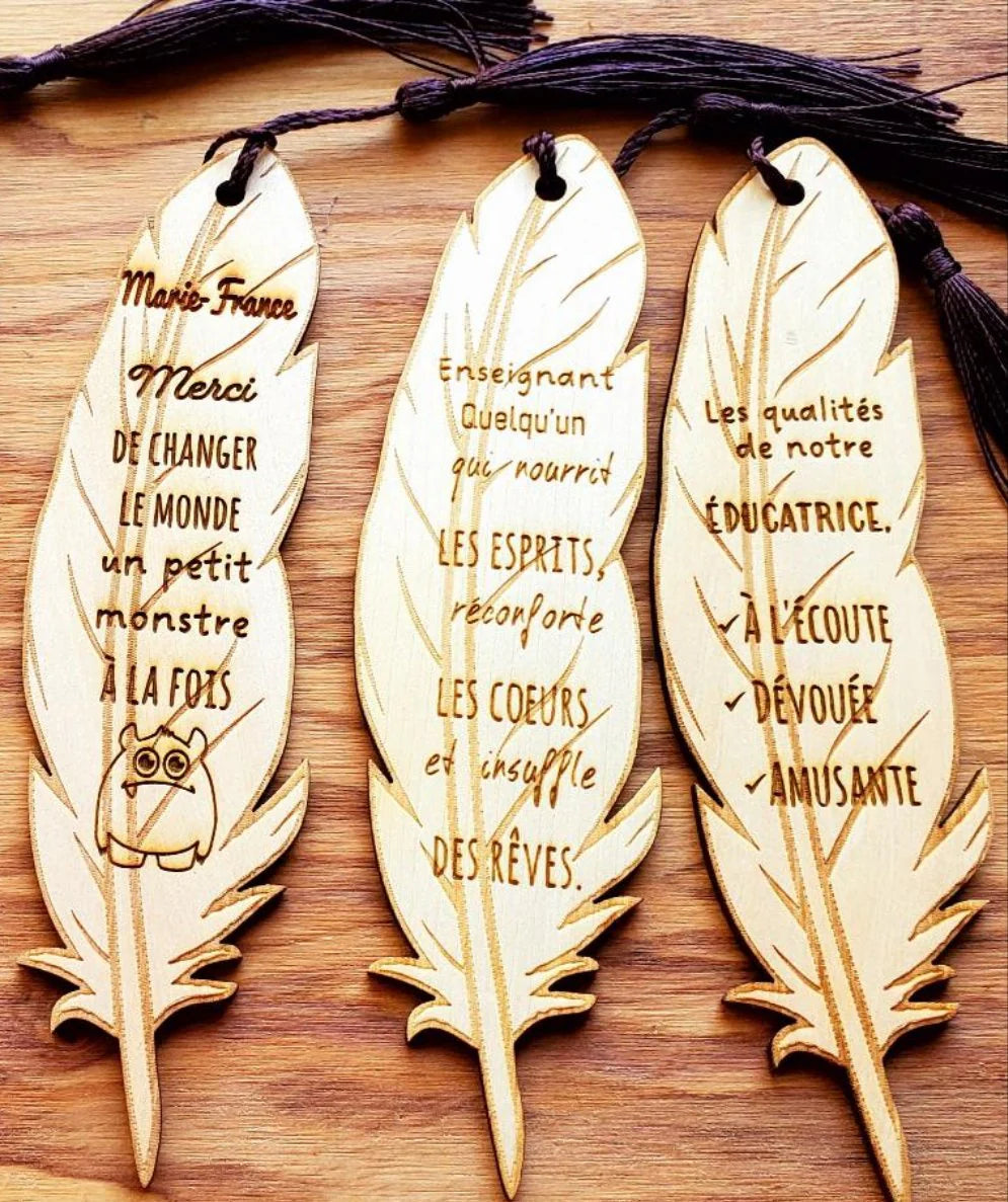 Marque-page plume en bois personnalisable – Gravé à votre goût - L'Atelier Enialys