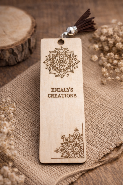 Marque-page en bois gravé – Création artisanale ENIALYS Créations