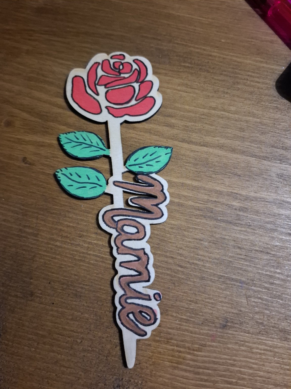 Marque-page en bois personnalisé rose - L'atelier Enialys